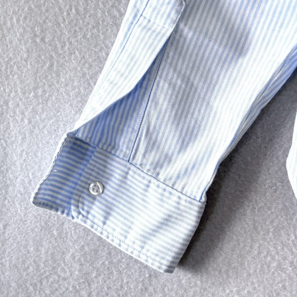 Frank and Eileen Silvio Top Womens Small Untuckable Button Up Blue Stripe Pocket - Picture 10 of 14